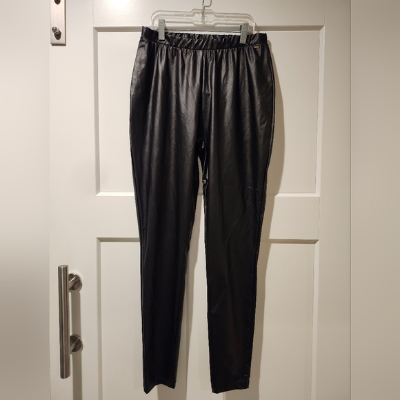 Guess Faux Leather Black Skinny Pants - Picture 1 of 4